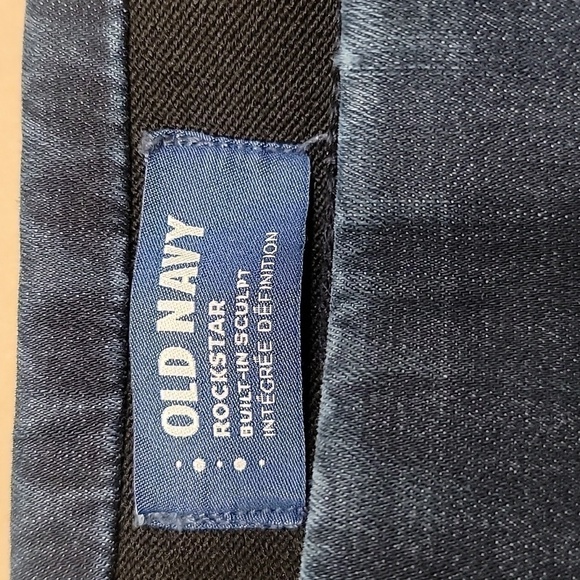 Old Navy, Size 4, Rockstar Built In Sculpt Skinny Jeans, Dark Wash - Picture 2 of 12